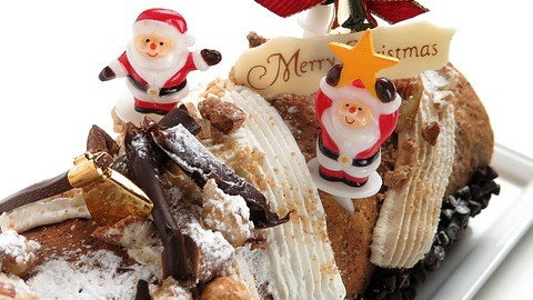 Le Busch de Noel – Christmas cake Prancis berbentuk kayu bakar, Delicious! – Yui Ayumi & Miyuki&nbsp;Kobayashi