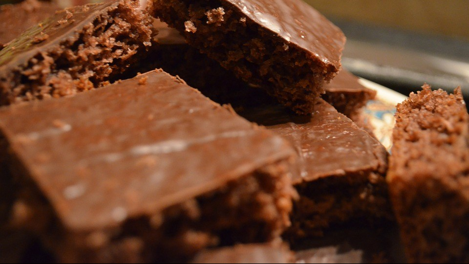 Chocolate Pound Cake, Delicious! – Yui Ayumi & Miyuki&nbsp;Kobayashi