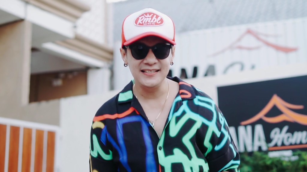 Terinspirasi dari Perselingkuhan, Mr Rayen rilis lagu “Buang&nbsp;Mekente”